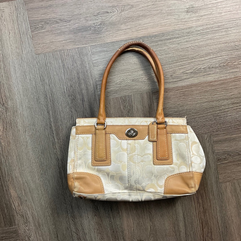 Vintage Y2K Coach Hamptons Optic‎ Signature Jacquard Turnlock Purse Ivory Tan